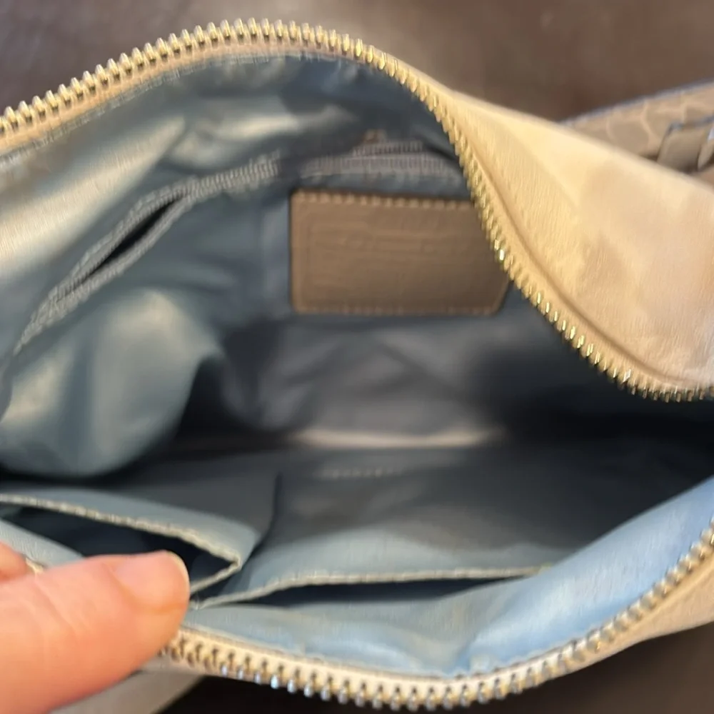 Coach Kristin Spectator Ivory Leather Hobo Bag - Picture 9 of 13